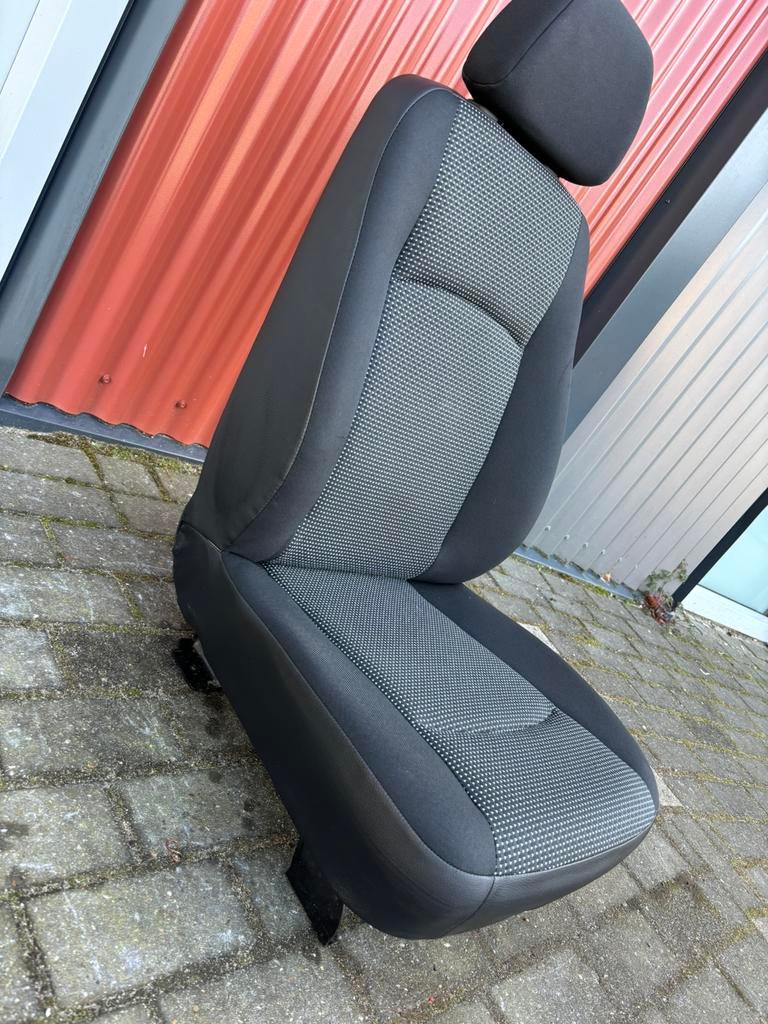 stoel rechts mercedes vito w639 facelift  niet verstelbaar, Auto-onderdelen, Interieur en Bekleding, Ophalen of Verzenden, Gebruikt