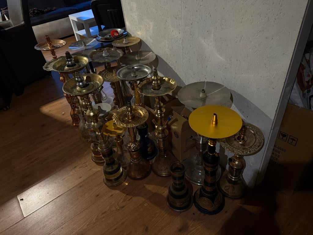 partij shisha’s, Verzamelen, Rookartikelen, Aanstekers en Luciferdoosjes, Ophalen, (Water)pijp