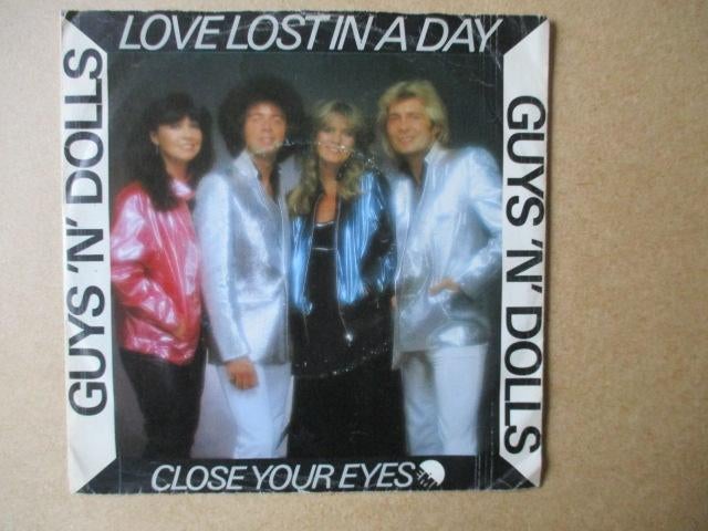 s2193 guys n dolls - love lost in a day, Ophalen, Gebruikt, Overige genres, 7 inch