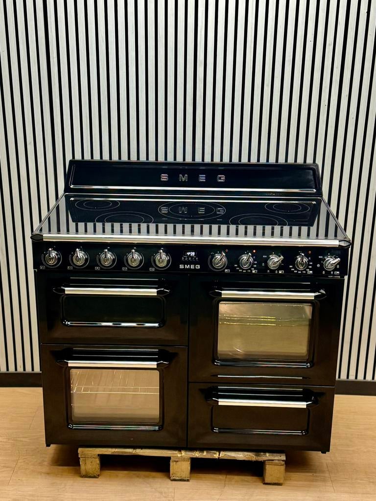 Luxe SMEG INDUCTIE Fornuis zwart hoogglans 110 cm, Fornello Esperta, Ophalen of Verzenden, Zo goed als nieuw, Energieklasse A of zuiniger