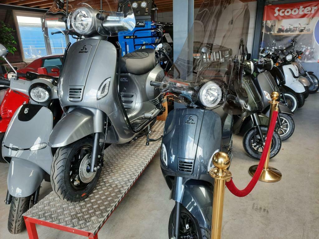 Nieuw en gebruikte Scooters, brommers, Motorscooters, Benzine, Marengo, Nieuw, 49 cc
