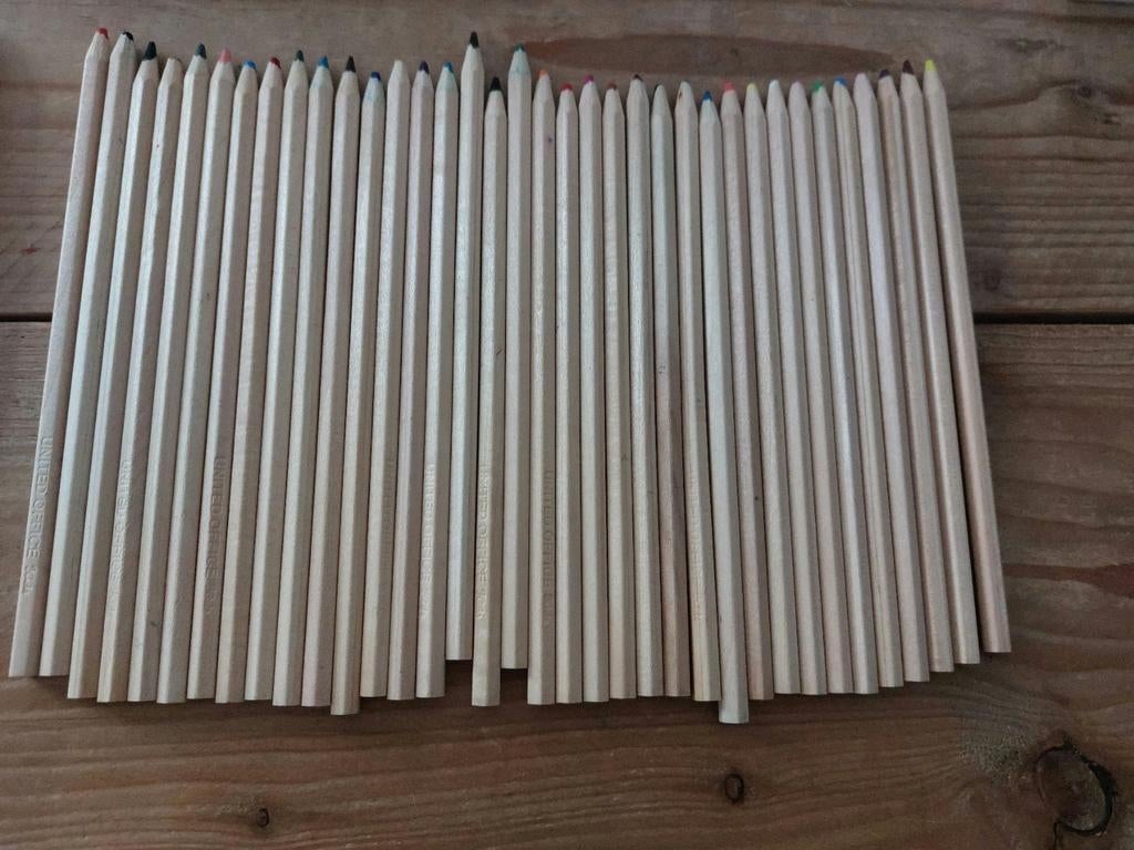 Kleur potloden, Ophalen of Verzenden, Zo goed als nieuw, Potlood of Stift