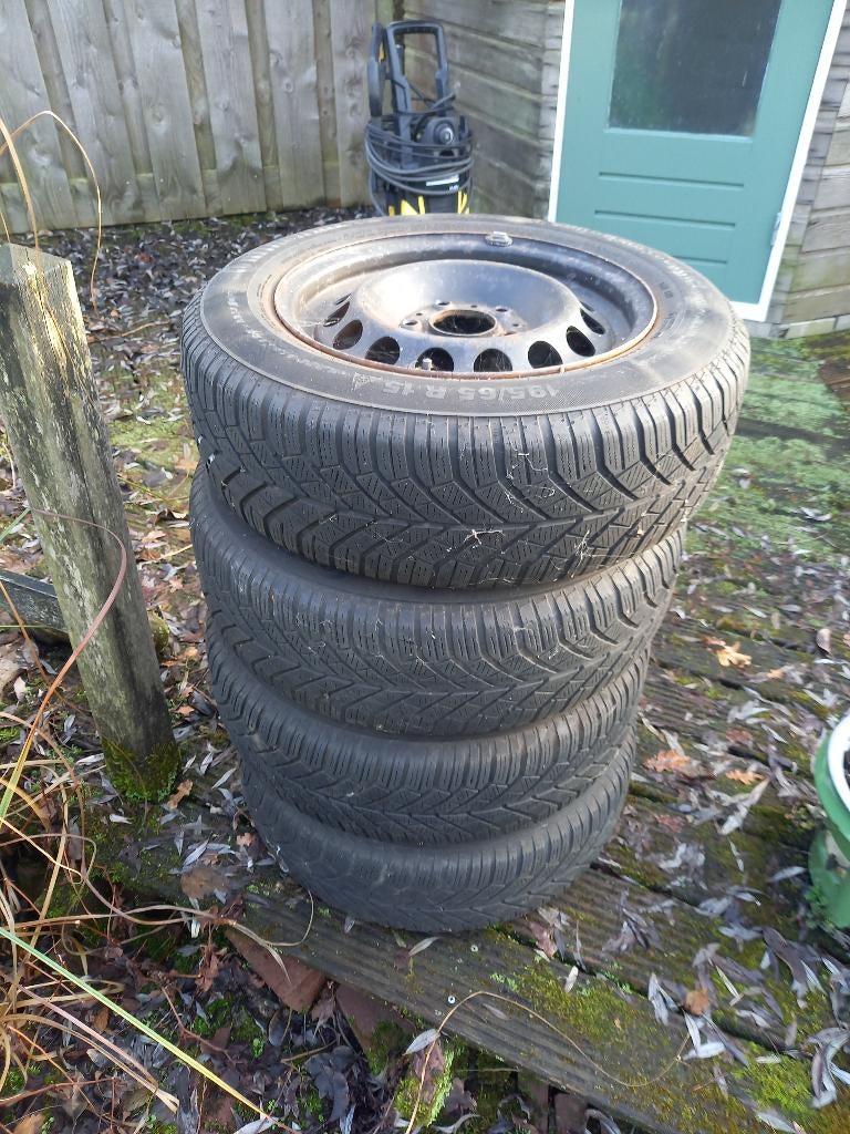 Winterbanden Z4, Auto diversen, Auto-accessoires, Gebruikt, Ophalen