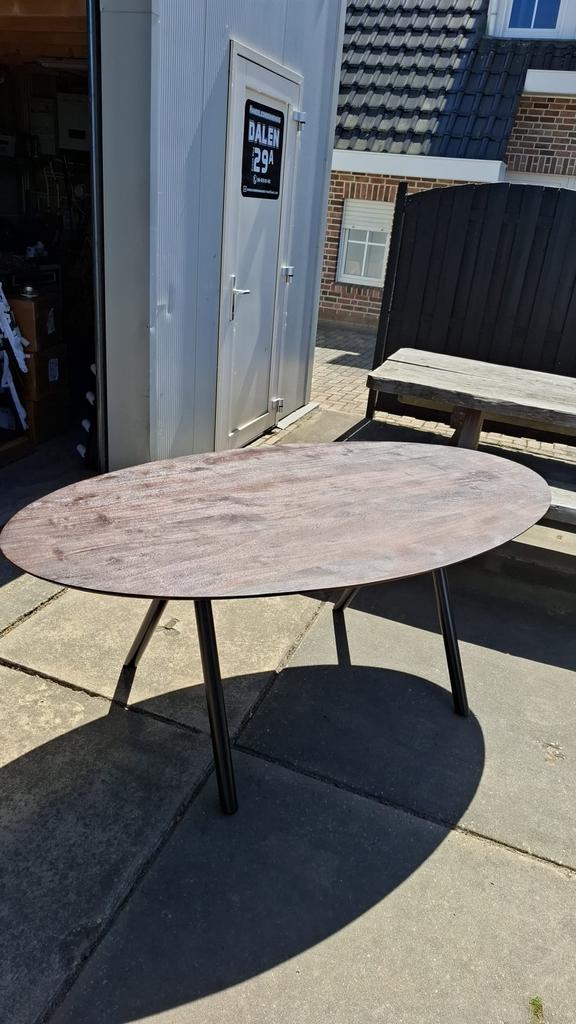 Eettafel nieuw, Huis en Inrichting, Tafels | Eettafels, Ophalen