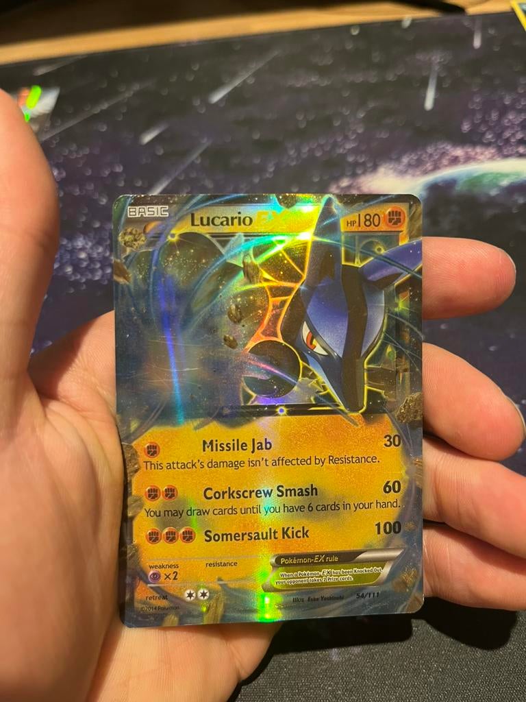 Lucario EX pokemon kaart, Ophalen of Verzenden, Zo goed als nieuw