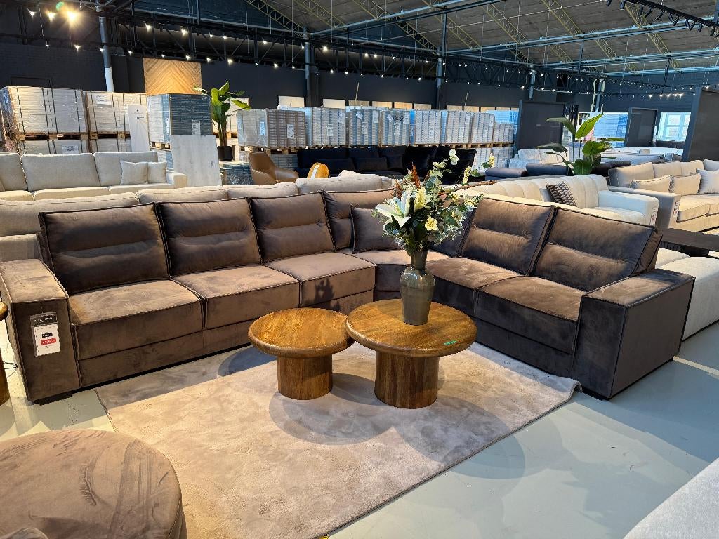 Voorraad actie | Taupe Hoekbank Velvet | showroom Utrecht, Ophalen, Info@trendvortex.com, 4131 NH, Hoekbank