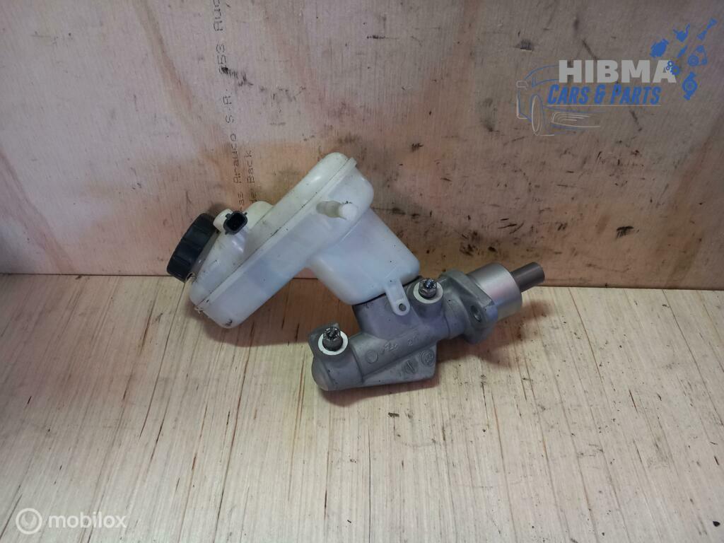 Renault Twingo II 1.2 16V Hoofdremcilinder 8200403300 07-14, Gebruikt, Renault, Ophalen of Verzenden, Renault