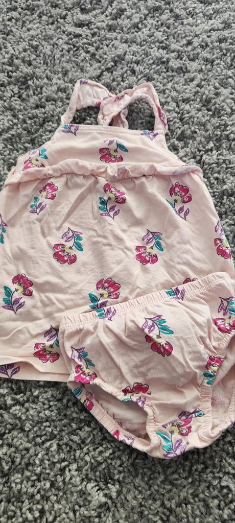 Baby jurkje van carters maatje 68/74, Ophalen of Verzenden, Zo goed als nieuw, Meisje, Jurkje of Rokje
