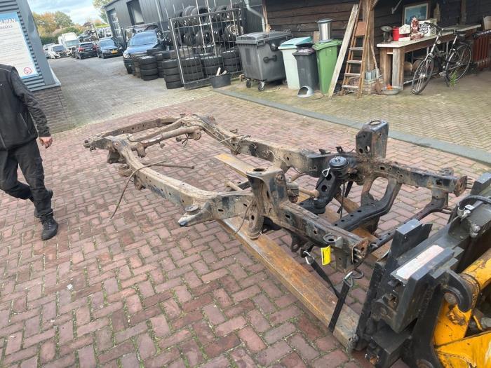 Kaal chassis van een Toyota Landcruiser, Gebruikt, -, -, Ophalen of Verzenden