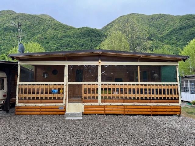 te Koop zgan. Chalet in Italië aan het meer van Lugano, 5 personen, 2 slaapkamers, Lombardije en Merengebied, Recreatiepark
