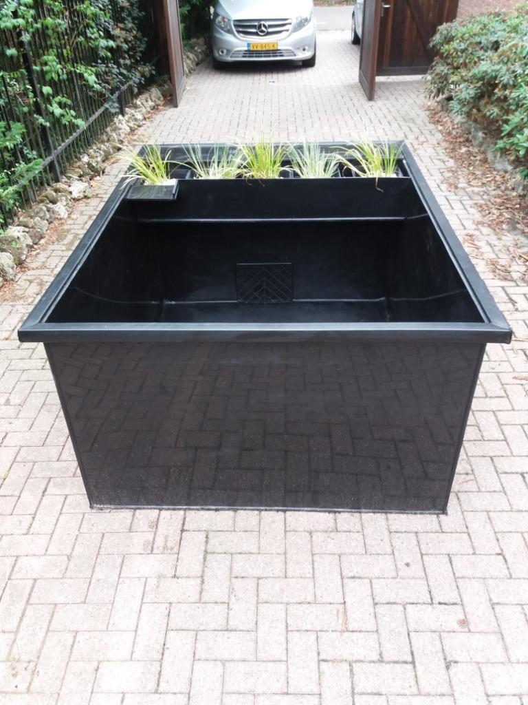 HDPE Vijver 310x160x93cm compleet plug & play, Karper of Koi