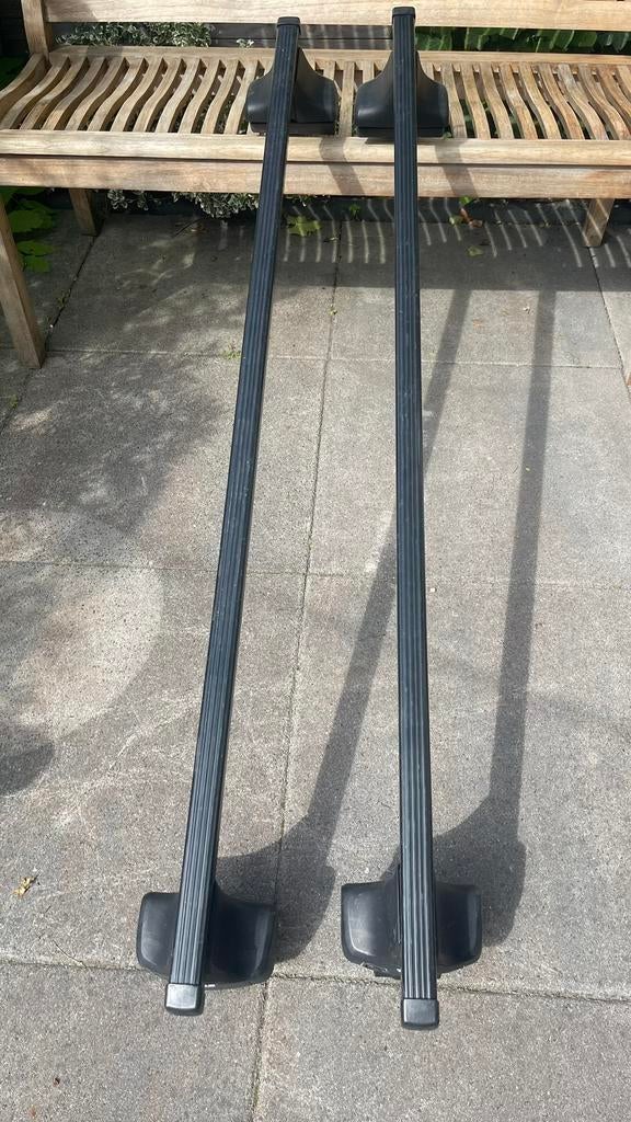 Thule dakdragers, 135 cm, voeten zijn Thule kit 1353, Auto diversen, Dakdragers, Gebruikt, Ophalen of Verzenden