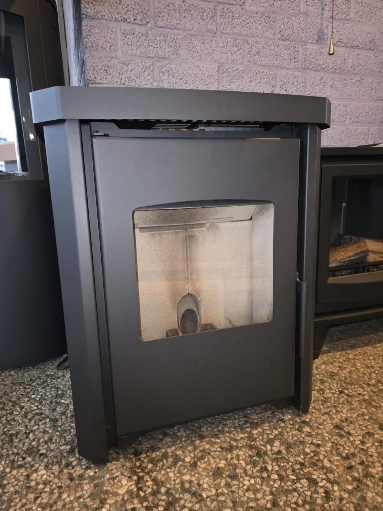 Duroflame Rembrandt met Showroomkorting!, Huis en Inrichting, Overige brandstoffen, Ophalen of Verzenden, Zo goed als nieuw, Pelletkachel