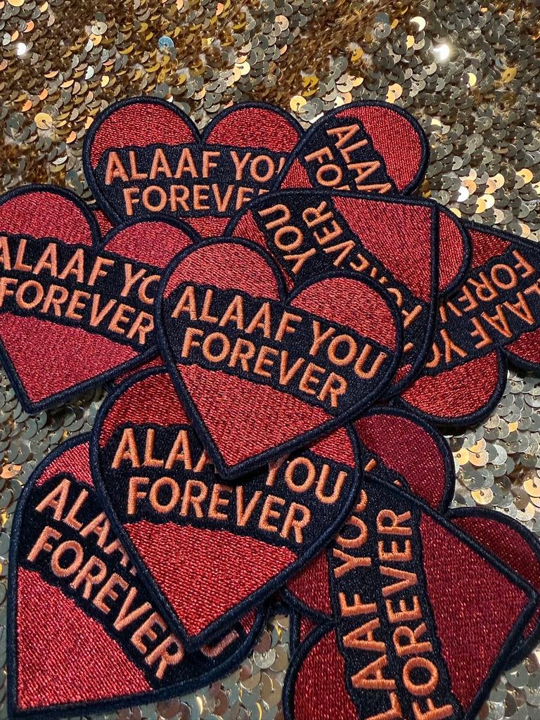 K33 Alaaf You Forever carnavalsembleem €5 nieuw 8 x 7,3 cm, Ophalen of Verzenden, Nieuw, Carnaval, Accessoires