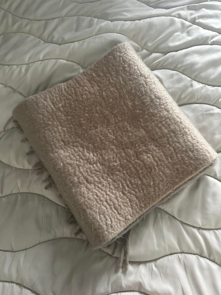 Dikke sjaal, bruin/beige, H&M, zo goed als nieuw, Ophalen of Verzenden, Zo goed als nieuw, Maat 46/48 (XL) of groter, Sjaal