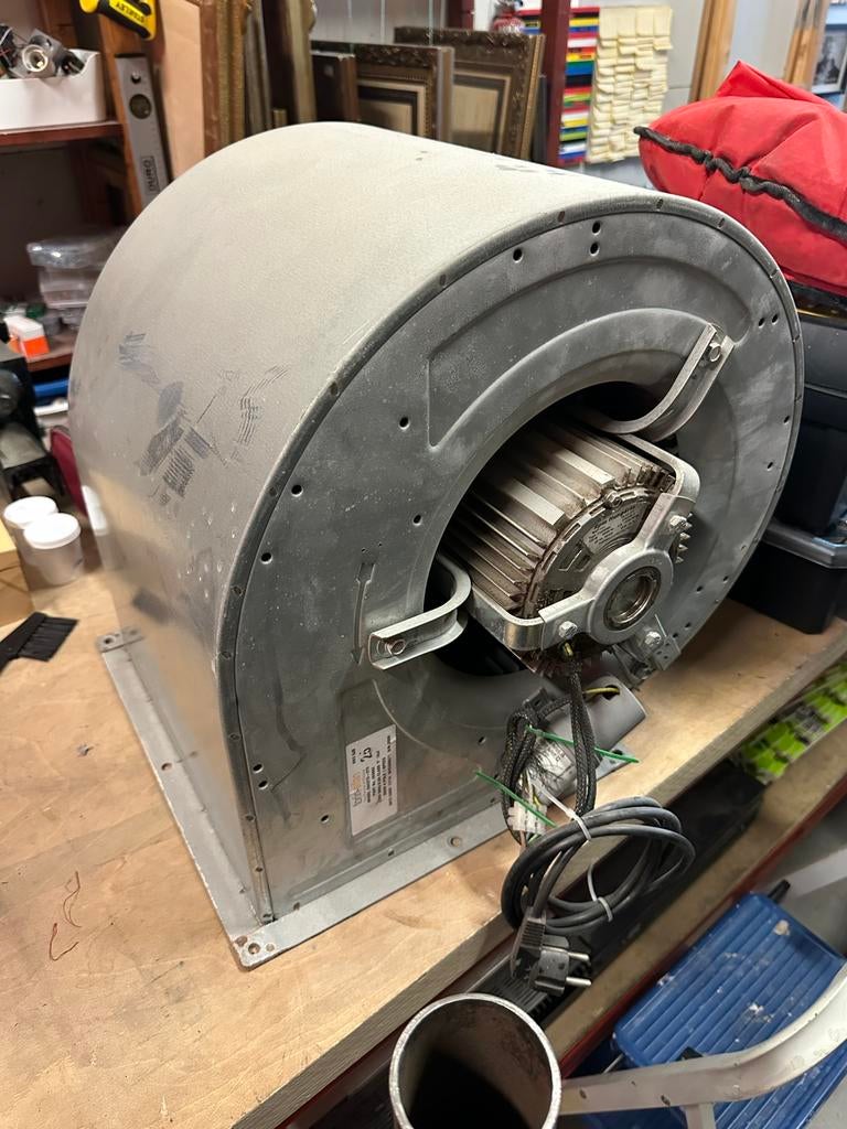 Ventilatiemotor 550w 50hz, Doe-het-zelf en Verbouw, Ventilatie en Afzuiging, Ophalen, Zo goed als nieuw, Afzuiger