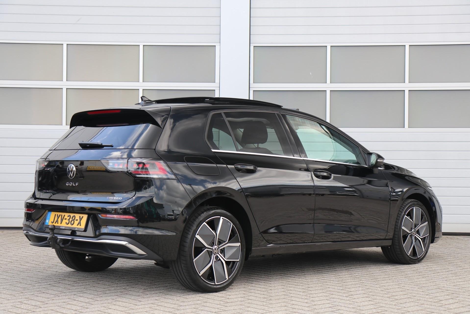 Volkswagen Golf 1.5 eHybrid 204pk Style | Panoramadak | Stoe, Auto's, 12 maanden, 150 min, Bedrijf, 1700 kg