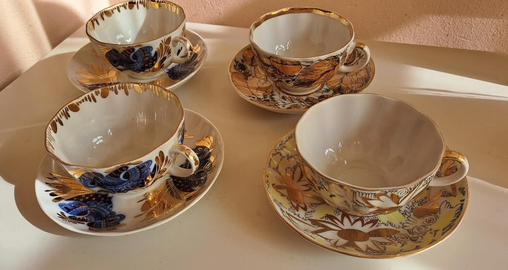 Russische kopjes met goud  Jaren 70, Ophalen