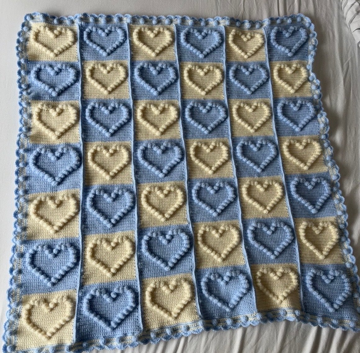 Handgemaakte babydeken met hartjespatroon, Ophalen, Nieuw, Overige merken, Meerkleurig