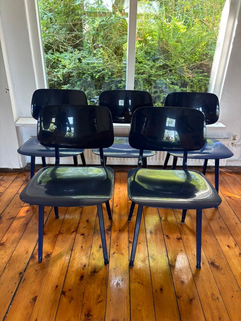 5 Friso Kramer Revolt stoelen in marineblauw, Ophalen, Kunststof, Gebruikt, Blauw