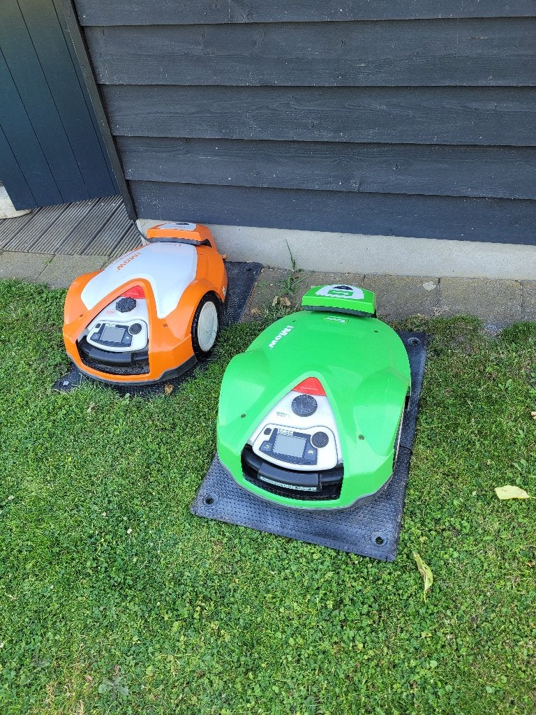 Robotmaaiers Stihl Viking, Ophalen, Stihl, Gebruikt, Met regensensor