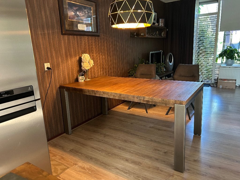 Henders & Hazel donker houten eettafel en salontafel, Gebruikt, 50 tot 100 cm, 150 tot 200 cm, Vier personen