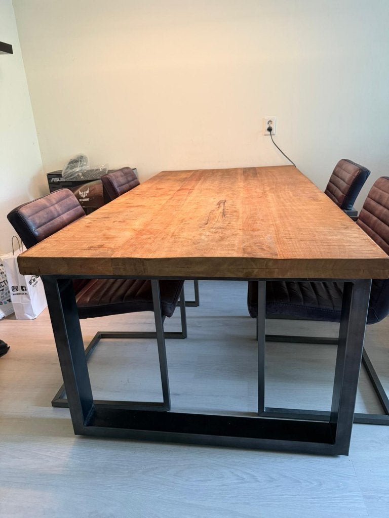 Robuuste eettafel met 4 leren stoelen, Ophalen, Gebruikt, Industrieel, Robuust, Modern, 4 tot 6 stoelen