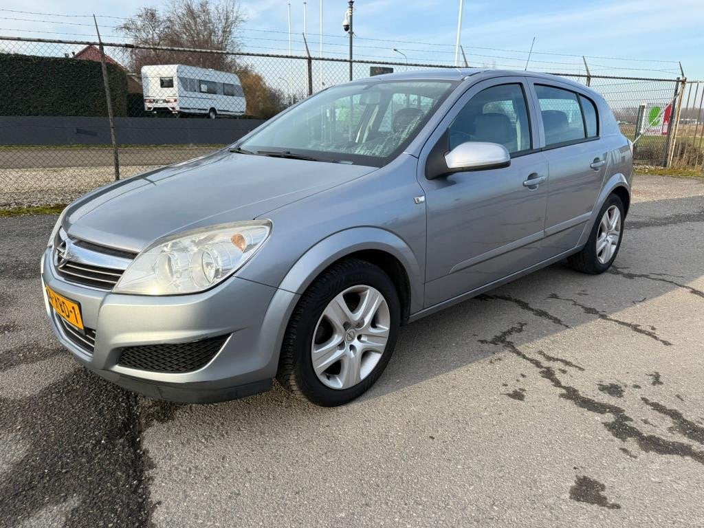 Opel Astra 1.6 Business, Auto's, Opel, Bedrijf, Te koop, Astra, Airbags, Airconditioning, Boordcomputer, Centrale vergrendeling