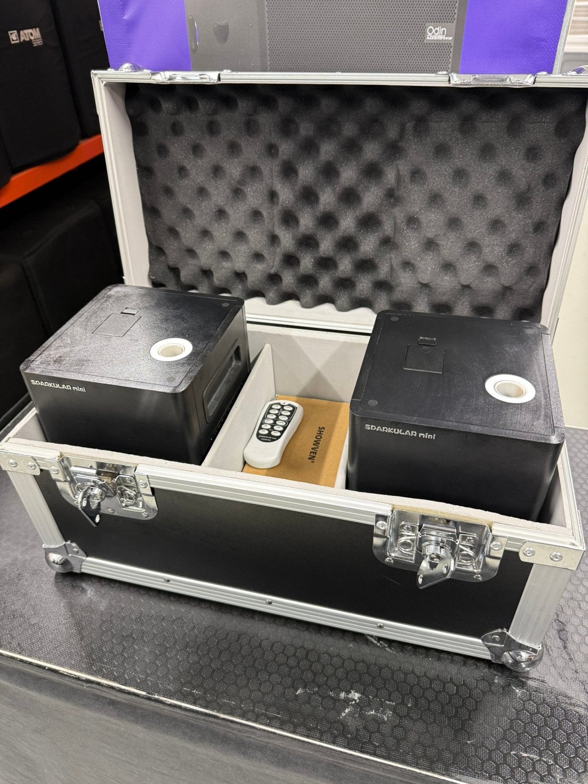 2x showven sparkular mini incl. Flightcase, Ophalen of Verzenden, Zo goed als nieuw, Licht
