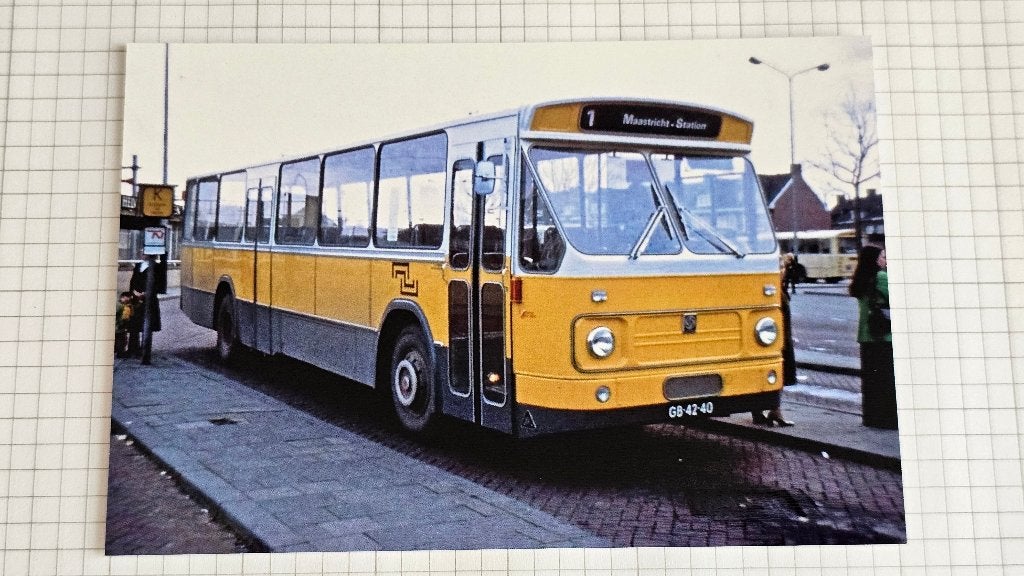 Foto BUS MEUSSEN Maastricht 40, Verzamelen, Spoorwegen en Tramwegen, Verzenden, Gebruikt, Bus of Metro, Overige typen