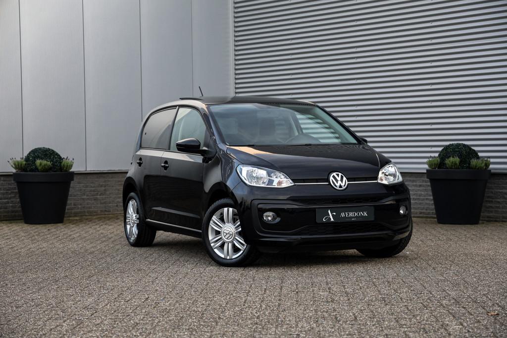 Volkswagen up! 1.0 75PK High Up Automaat 5drs Pano|Stoelvw|C, Auto's, Volkswagen, Stof, Gebruikt, 840 kg, 4 stoelen