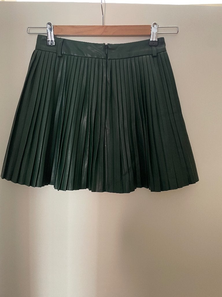 Nikkie rokje groen imitatie leer maat 36, Ophalen of Verzenden, Zo goed als nieuw, Maat 34 (XS) of kleiner, Boven de knie