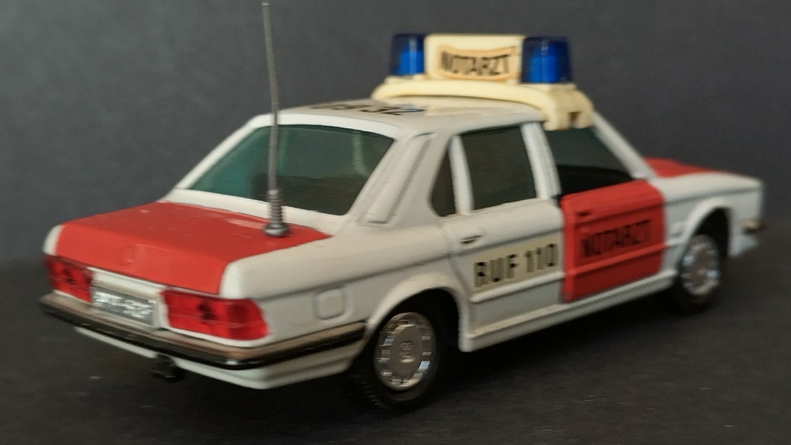 BMW 5 Serie.E28 Notarzt 1:43 Gama Pol, Auto, Verzenden, ., Nieuw