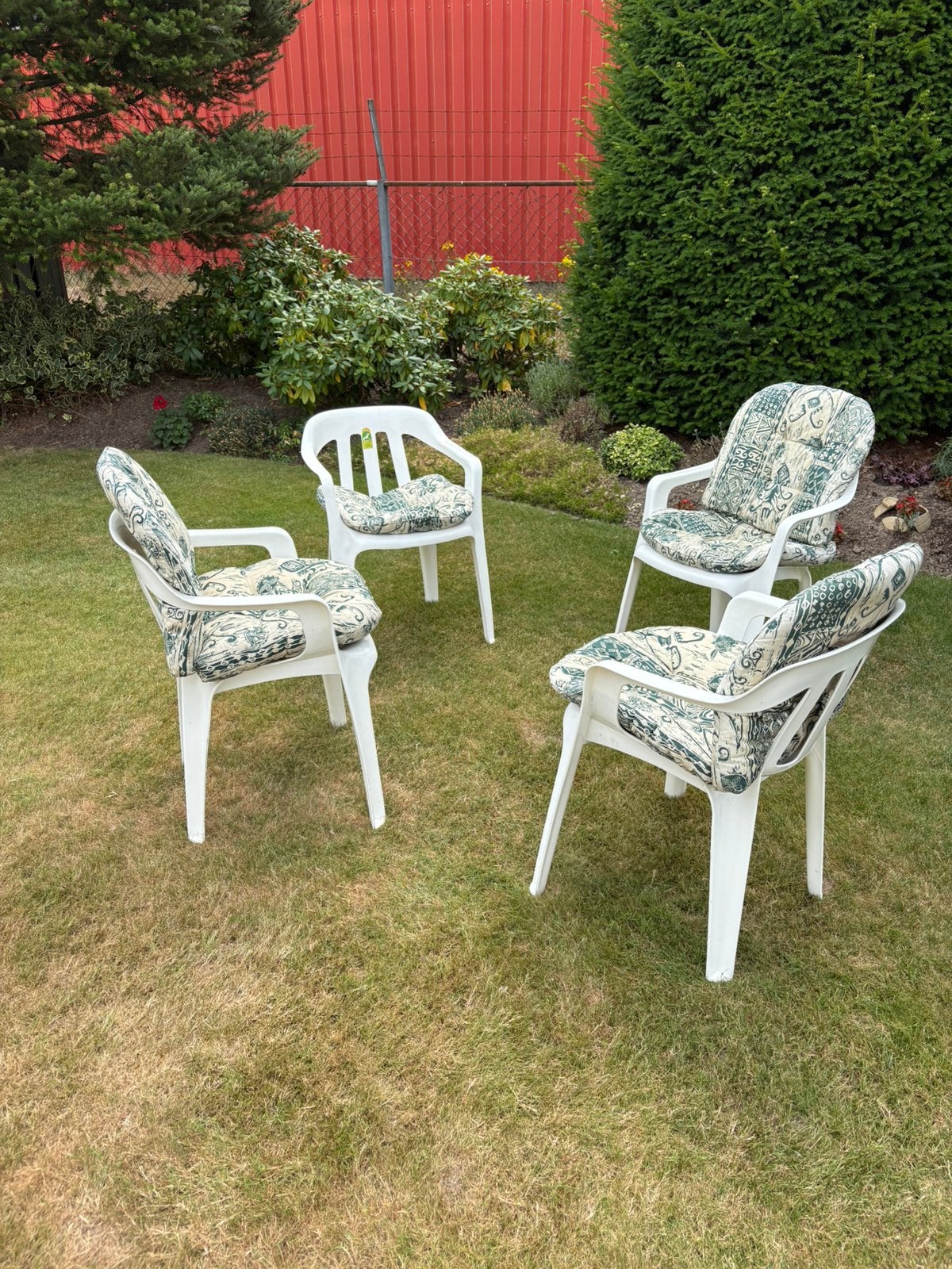 4 stapelbare kunststof tuinstoelen, Tuin en Terras, Tuinsets en Loungesets, Ophalen, 4 zitplaatsen, Kunststof, Zo goed als nieuw