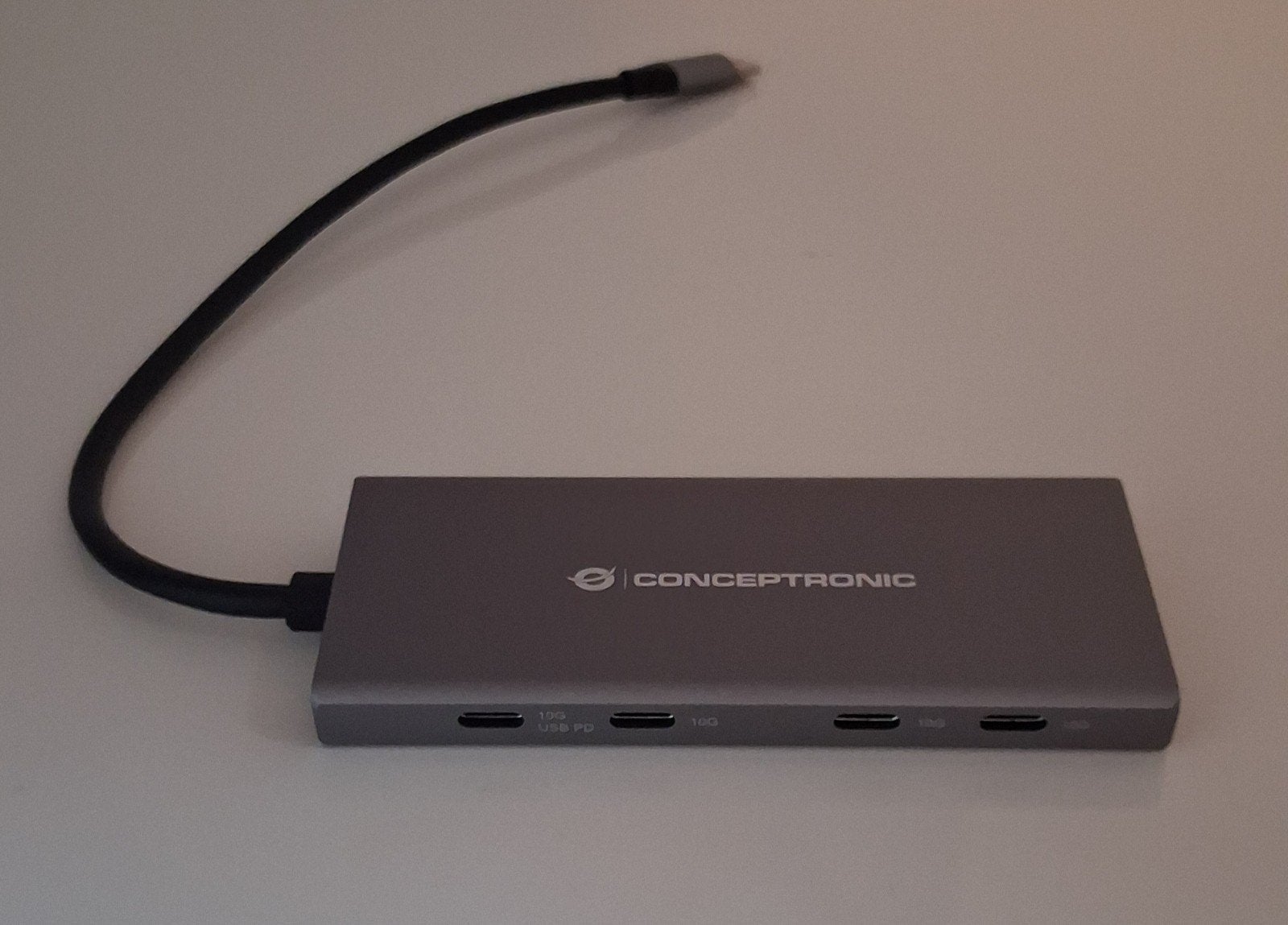 Hub van Conceptronic. 7 poorten., Computers en Software, Dockingstations, Laptop, Verzenden, Zo goed als nieuw, Conceptronic