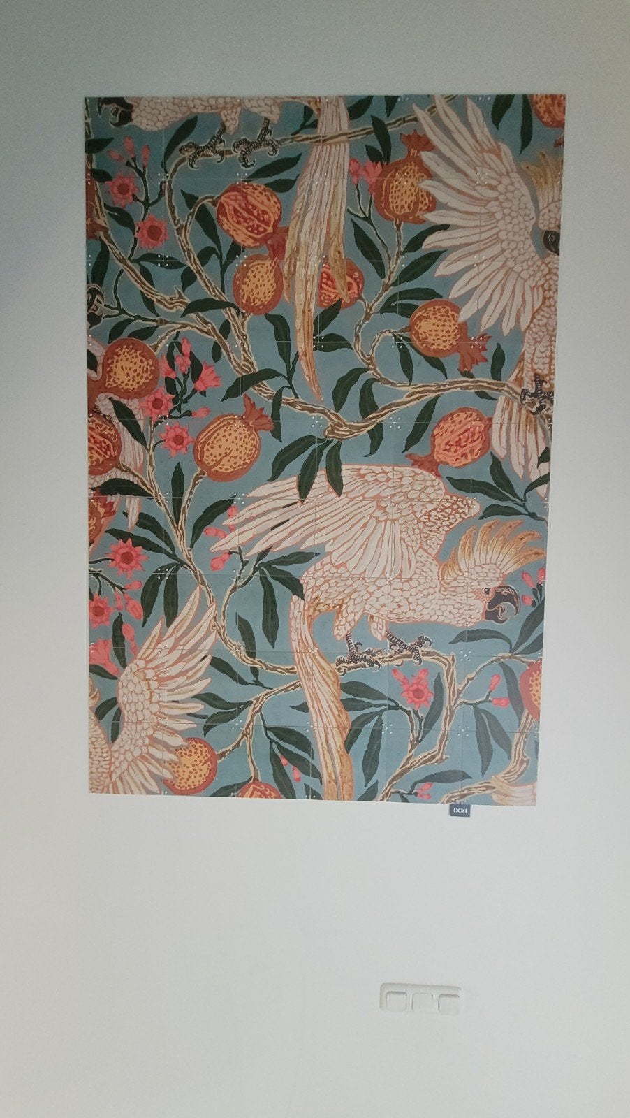 Ixxi Cockatoo and Pomegranate wanddecoratie 120x180 cm, Meerkleurig, Ophalen of Verzenden, Zo goed als nieuw, Wandbord of Wandpaneel