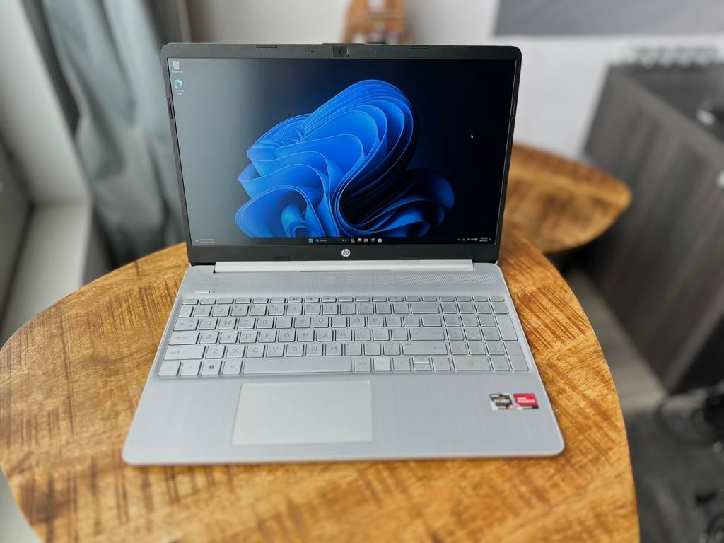 HP 15s-eq2 512GB SSD, 2 tot 3 Ghz, 8 GB, Ophalen of Verzenden, Zo goed als nieuw