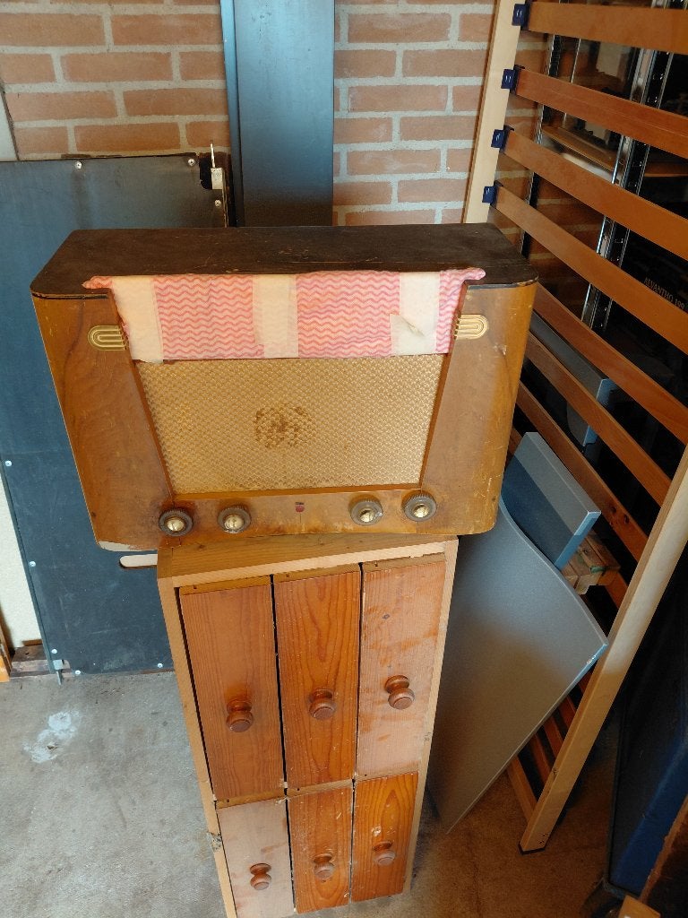 Oude radio, Antiek en Kunst, Antiek | Tv's en Audio, Ophalen