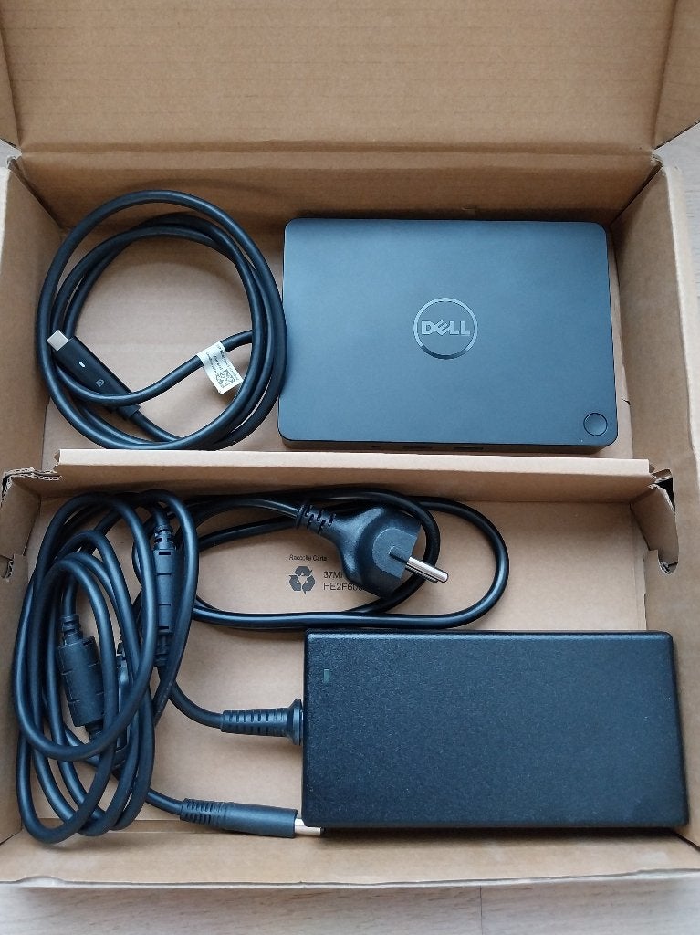 Dell dockingstation WD15 + Dell DA180 oplader 180W, Computers en Software, Dockingstations, Ophalen of Verzenden, Zo goed als nieuw