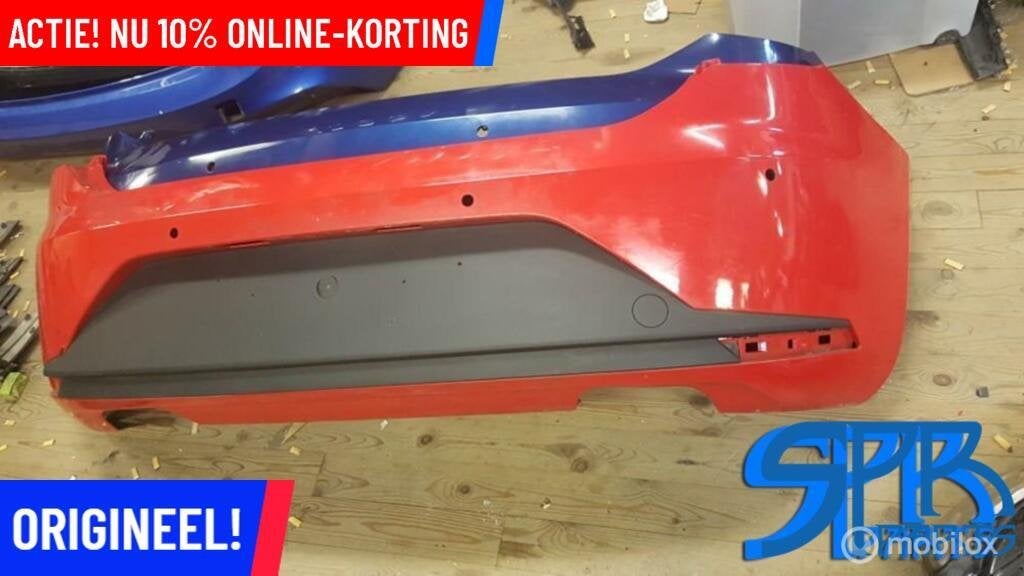 Leon 5F FR Achterbumper Cupra Look Uitlaat LI + RE 4x PDC, Gebruikt, Ophalen of Verzenden, Achter, Bumper