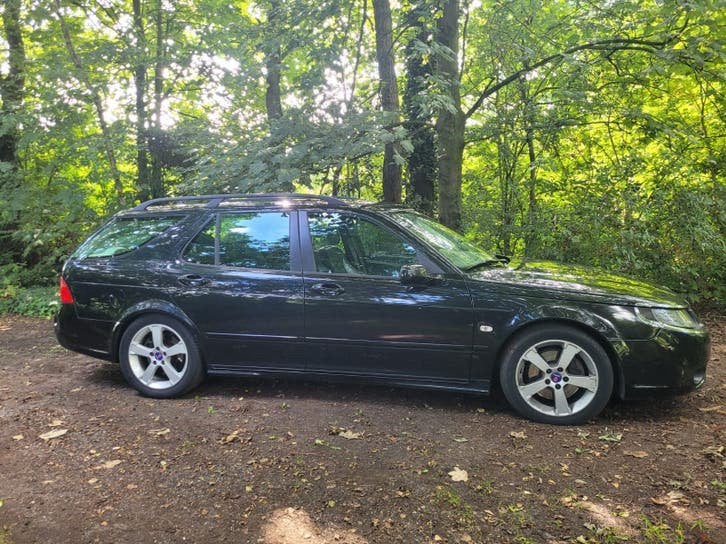 Saab 9-5 2.3 Turbo Aero Sport Estate AUT 2006  full option, Auto's, Saab, 1800 kg, 4 cilinders, 2290 cc, Zwart