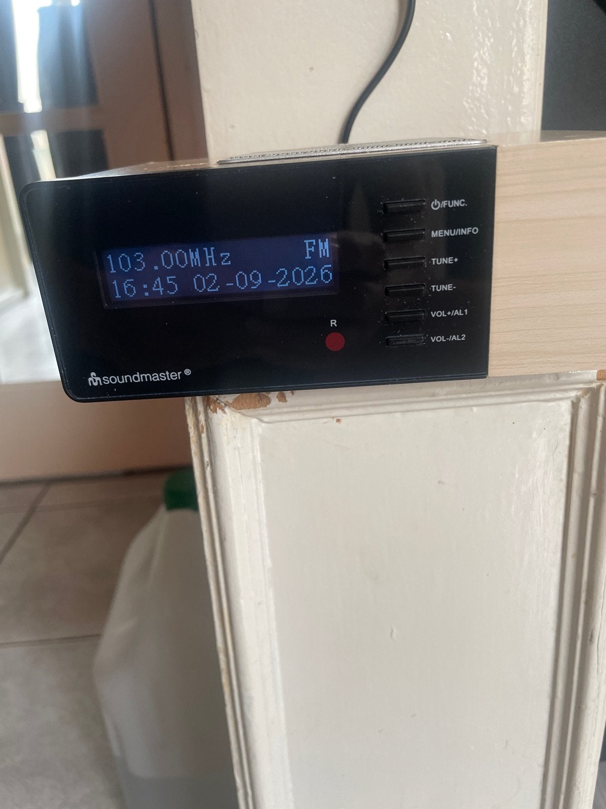 Soundmaster Radio met FM en wekkerfunctie, Audio, Tv en Foto, Radio's, Ophalen of Verzenden, Zo goed als nieuw, Radio