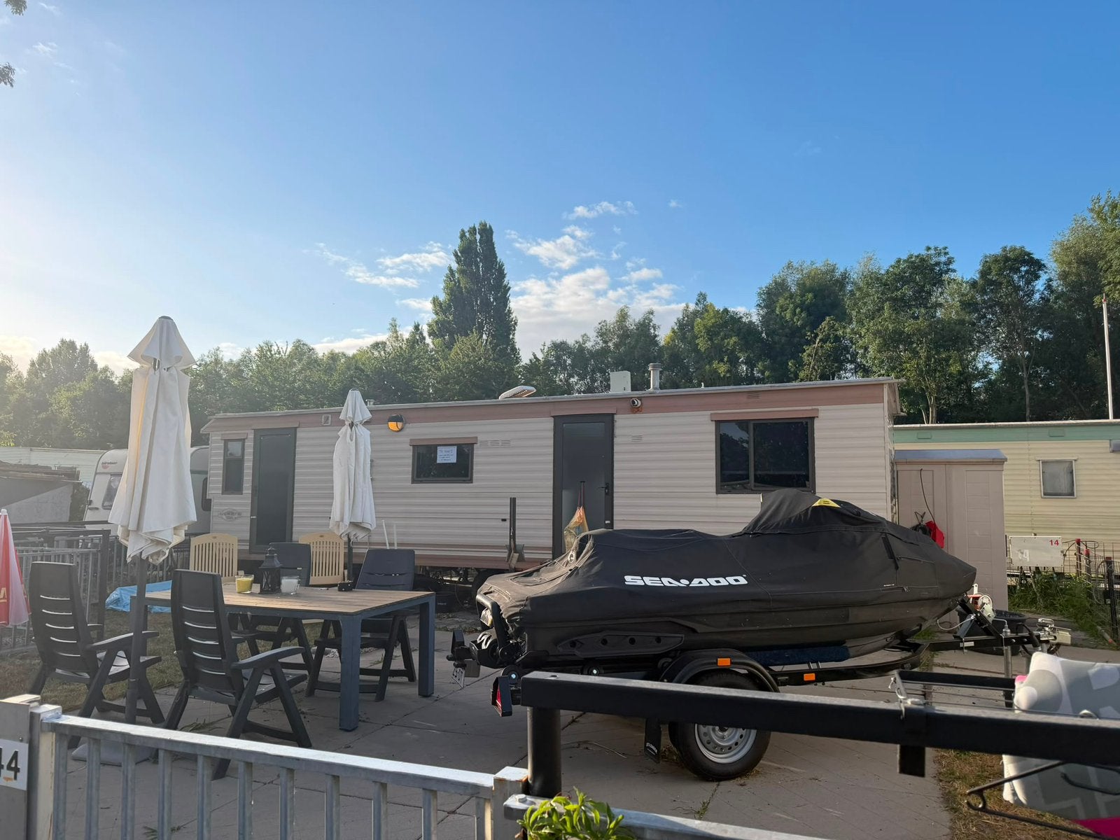 Stacaravan met moderne inrichting en 2 slaapplaatsen, Overige merken, Vast bed, Tot en met 2, Particulier