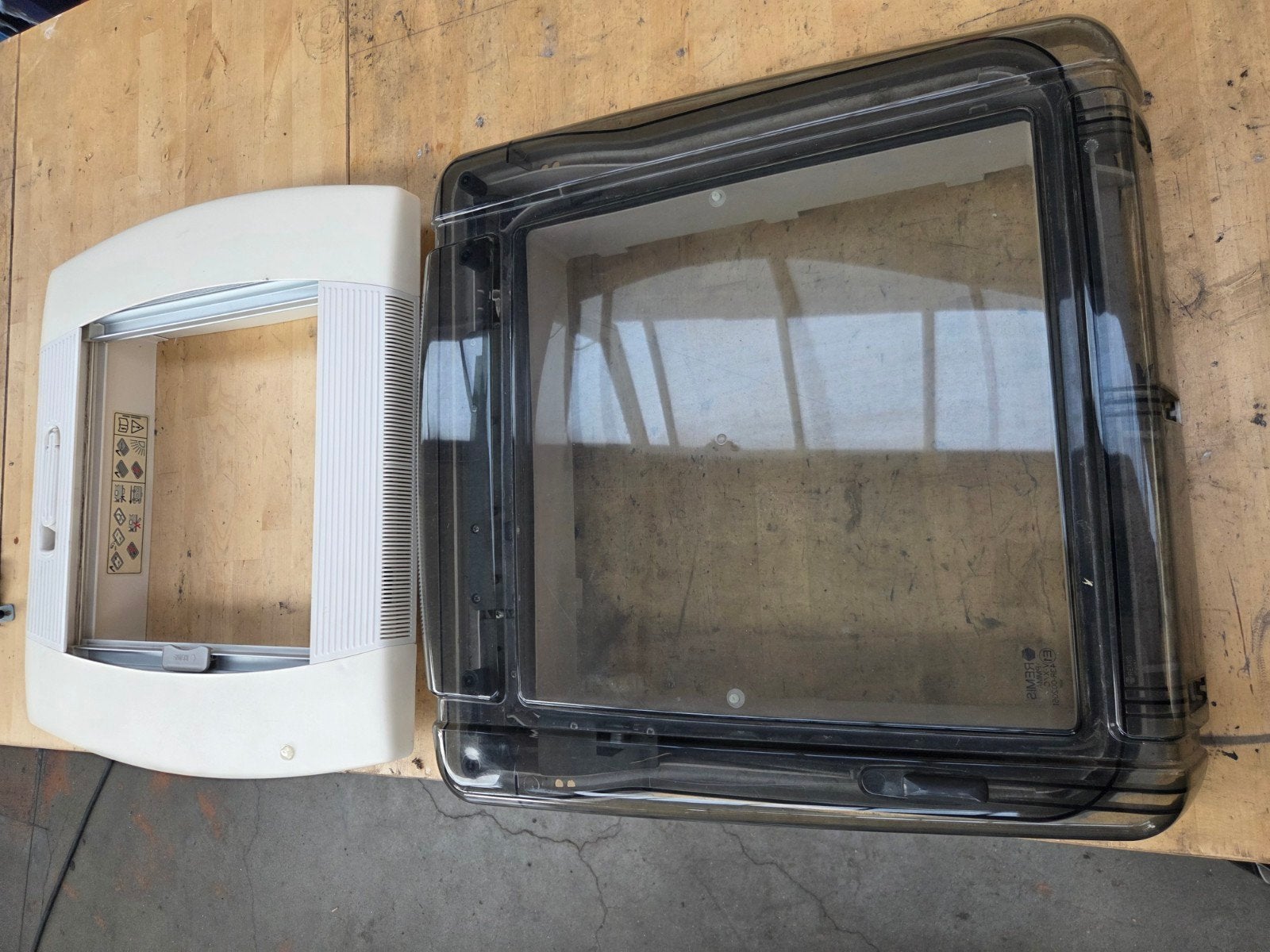remis caravan / camper dakraam 40 x 40, Ophalen of Verzenden, Gebruikt