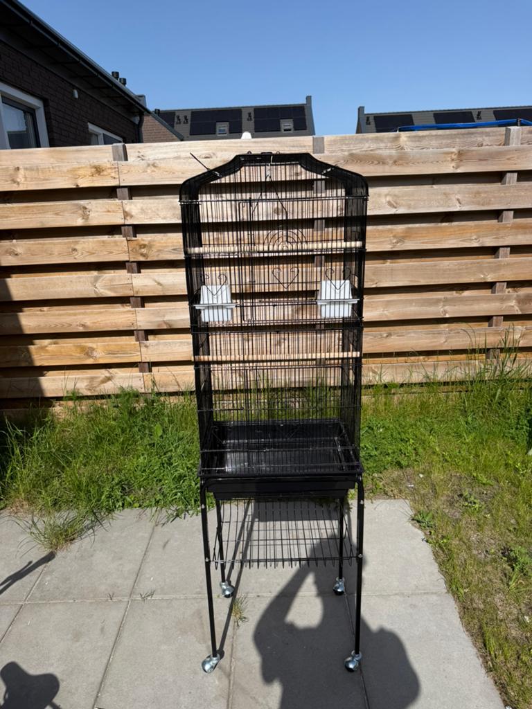 Mooie grote vogelkooi, Dieren en Toebehoren, Ophalen of Verzenden, Zo goed als nieuw, Metaal, Vogelkooi