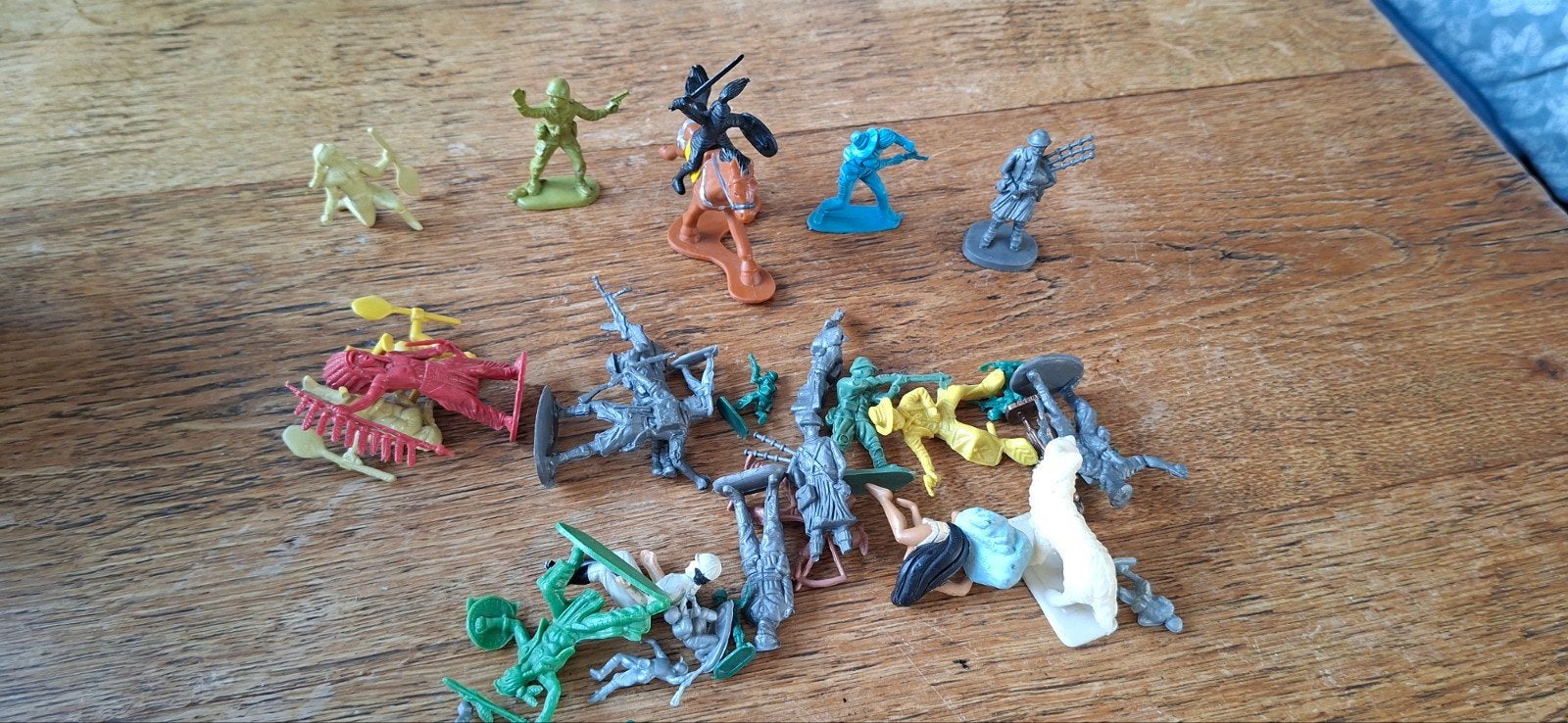 Vintage Plastic Speelgoedsoldaatjes - Diverse Figuren, Ophalen, Gebruikt