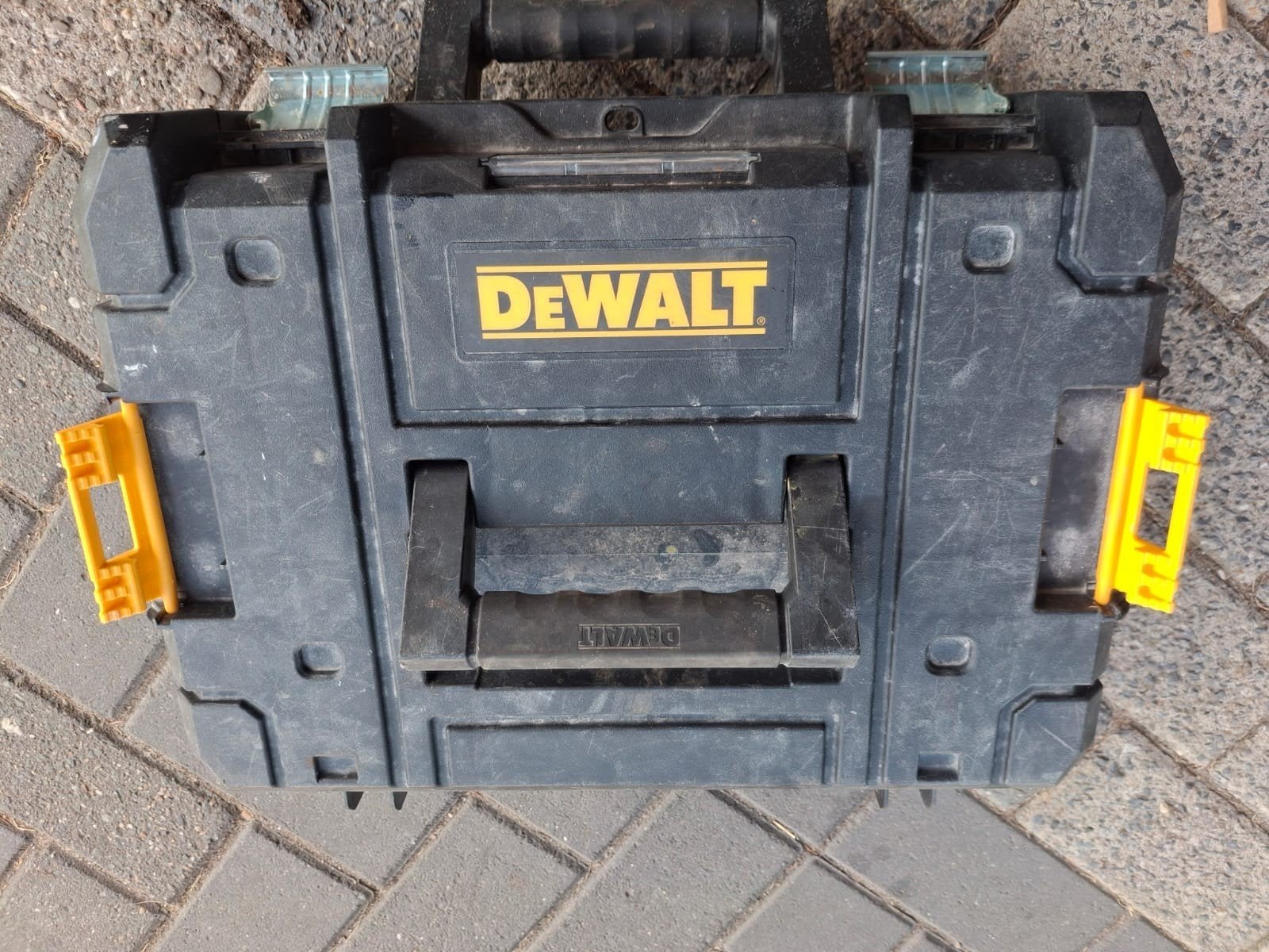 DeWalt TSTAK gereedschapskoffer met schuimrubberen inleg, Ophalen, Gebruikt