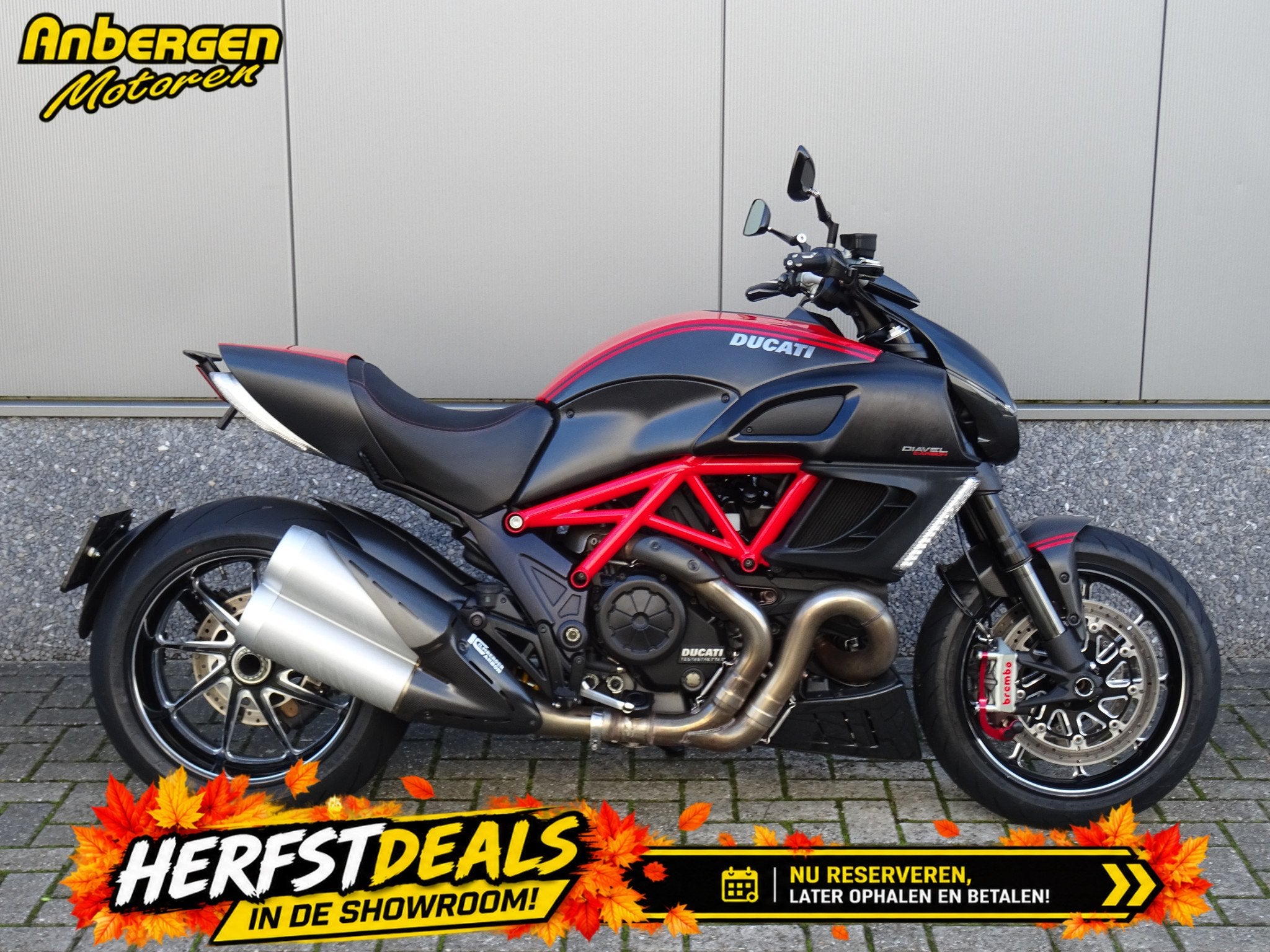 Ducati DIAVEL CARBON ABS (bj 2011), 1198 cc, Naked bike, Gebruikt, Bedrijf
