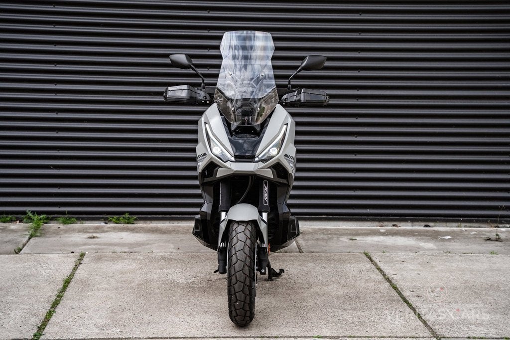 Honda X-ADV 750 2025 Facelift|ABS|Akrapovic|Cruise|Led|DCT|H, Motoren, Motoren | Honda, Scooter, 745 cc, Bedrijf, Handvatverwarming