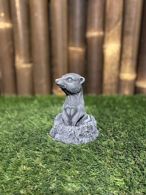 Stokstaartje nr.217, Tuin en Terras, Tuinbeelden, Nieuw, Dierenbeeld, Beton, Ophalen